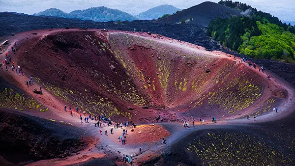 Snowy Etna hiking trail